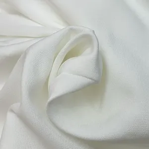Hoge resolutie macro van witte geweven textuur voor zomerbroeken voor dames