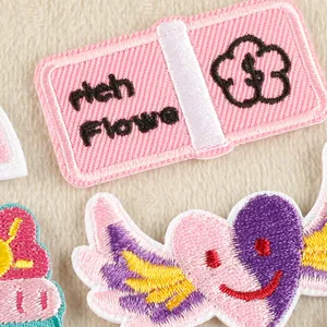 Korean style pink heart and flower embroidered cloth patches for DIY decoration