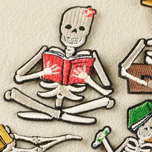 Patch brodé de squelette de style punk cartoon pour la décoration de vêtements DIY