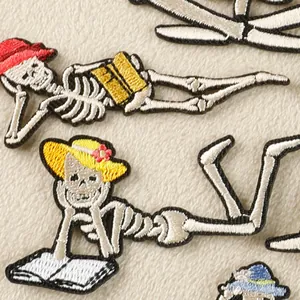 Écussons brodés de squelettes de dessins animés punk pour vêtements et sacs DIY décor