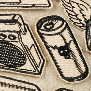 Retro geborduurde patches voor doe-het-zelf kledingdecoratie camera en computer stijl
