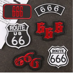 Detailansicht von bestickten Aufnähern mit Route 66 und 666 Motiven für Kleidung