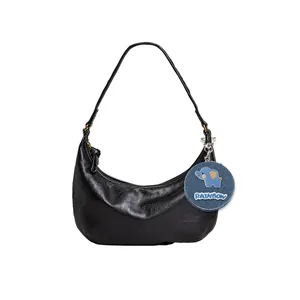 Lindo espejo de maquillaje de mezclilla con bordado de elefante y texto rainbow en bolso negro