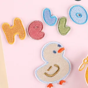 Patch ricamate di anatroccolo giallo e hello per decorazioni di abbigliamento fai da te
