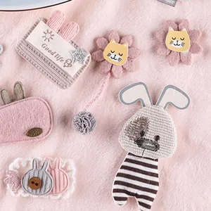 Accessoires cheveux et broches DIY mignons avec motifs lapin et chat