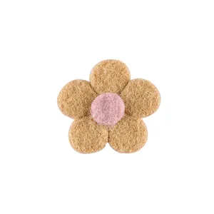 Handgefertigter süßer Plüschblumen-Patch für Haarklammern und dekorative Broschen