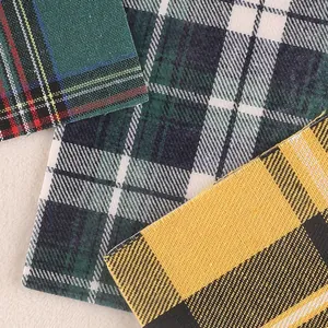 Patchs en tissu écossais pour réparer les coudes et genoux des chemises et vestes.