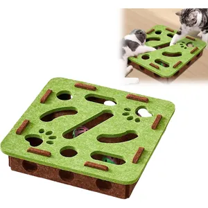Puzzle interattivo in feltro per gatti con palline sonanti per stimolazione mentale