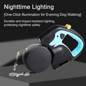Automatische intrekbare dubbele hondenriem met LED-zaklamp voor nachtelijke wandelingen