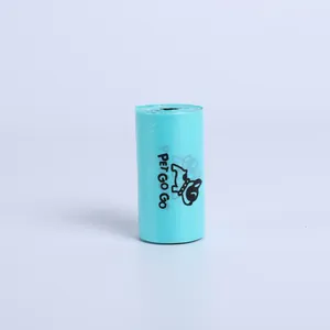 Rollo de bolsas azules biodegradables para excrementos de perro con diseño de perro
