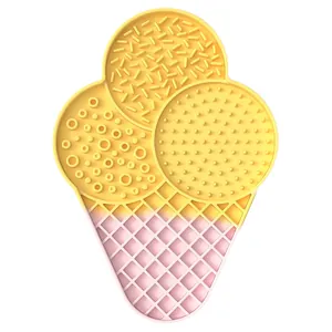 Tapis de léchage en silicone en forme de glace pour chiens et chats, alimentation lente