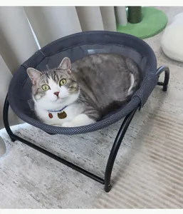 Atmungsaktives Katzen-Hängemattenbett mit robustem schwarzen Metallrahmen für kleine Haustiere