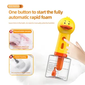 Duck-shaped pet electric foamer for automatic dog and cat bathing bubbles