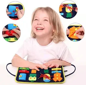 Planche d'activité Montessori en feutre pour motricité fine des tout-petits