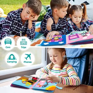 Enfants utilisant le livre d'éveil en feutre en extérieur et en voyage.