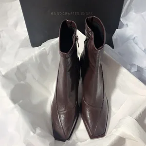 Damen Stiefeletten Im Französischen Stil Quadratische Zehenkappe Rindsleder Blockabsatz Hoch Elastische Sockenstiefel Seitlicher Reißverschluss