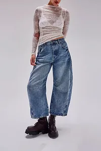 Women's stylish wide-leg loose fit denim jeans with a vintage washed finish