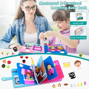 Détail d'un livre Montessori en feutre coloré avec des pages d'apprentissage interactif.