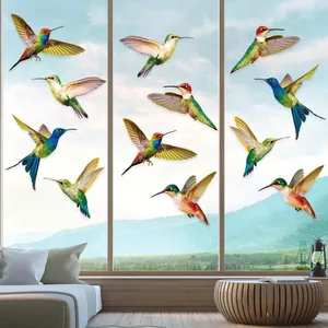 Vue détaillée des autocollants anti-collision de colibris colorés pour fenêtres