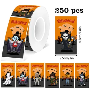 Detailansicht der Halloween-Aufkleberrolle mit 250 Stück, Maßen und 7 Gruselmotiven
