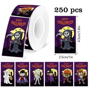 Detailansicht der Halloween-Aufkleberrolle mit Maßen und sechs einzigartigen Charakterdesigns.