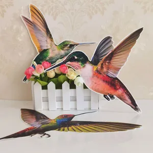 Lot de stickers de fenêtre colibris réalistes pour une protection efficace du verre.
