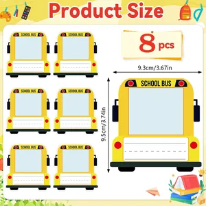 Packung mit 8 Schulbus-Namensaufklebern für Kinder mit detaillierten Produktabmessungen