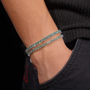 Luxuriöses S925 Sterling Silber Tennisarmband mit blau-grünen Moissanit-Steinen am Gelenk