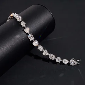 Bracelet de tennis en argent S925 avec moissanite taille coeur et émeraude élégant