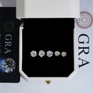 Classici Orecchini a Bottone in Moissanite a Tre Griffe Argento Sterling 925 Placcato Oro Certificato GRA Uomo Donna