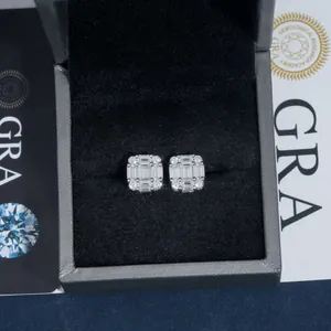 S925 Sterlingsilber quadratische Moissanit Ohrstecker in einer schwarzen Geschenkbox