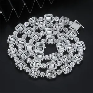 Vue détaillée du collier hip hop en moissanite baguette de 9,5 mm en argent 925