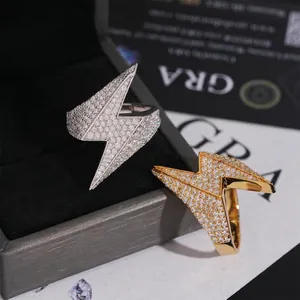 Anillo Hip Hop de Plata de Ley 925 Forma Rayo Moissanita Color D VVS Incrustado Galvanizado Unisex Joyería GRA