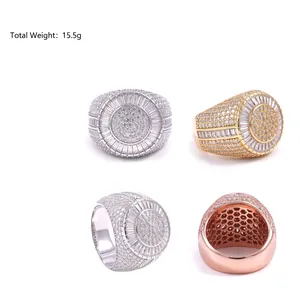 Vistas detallate de los anillos de lujo hip hop de moissanita en oro y plata
