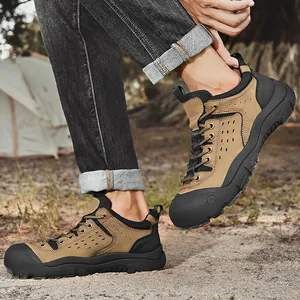 Braune Herren-Outdoor-Wanderschuhe mit verstärkter Zehenkappe und rutschfester Gummisohle
