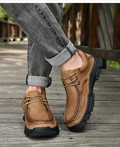 Vue détaillée de chaussures décontractées en cuir de vachette pour hommes avec semelle antidérapante