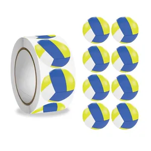 Detailweergave van volleybalpatroon beloningsstickers op rol voor kinderdecoratie projecten