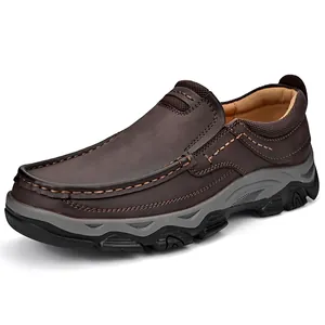 Herren Slipper aus braunem Leder mit dicker rutschfester Sohle für Freizeit und Outdoor