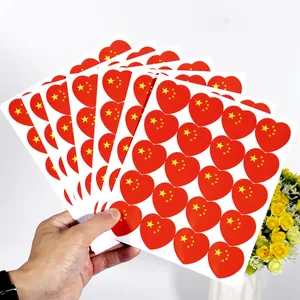 Herzförmige China Flagge Gesichtsaufkleber Wasserdicht Patriotisch Fan Anfeuerung Aufkleber Für Kinder Schule Event Deko