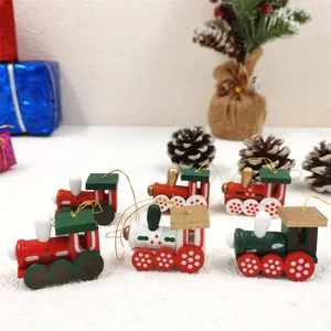 Juego de 6 adornos de madera para el árbol de Navidad con forma de tren festivo.