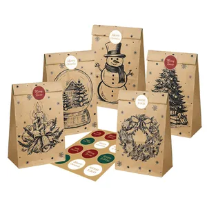 Vue détaillée de douze sacs cadeaux de Noël en papier kraft avec autocollants festifs