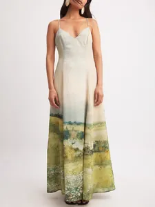 Robe longue élégante à bretelles spaghetti pour femme avec imprimé paysage à l'huile.