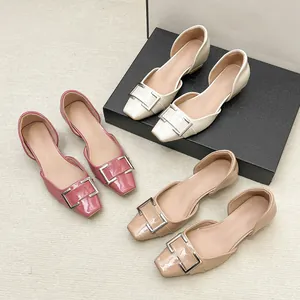 Ballerines d'Orsay en cuir verni style français avec boucles carrées en trois coloris
