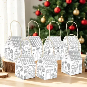Set di scatole regalo natalizie a forma di casa con motivi decorativi da colorare.
