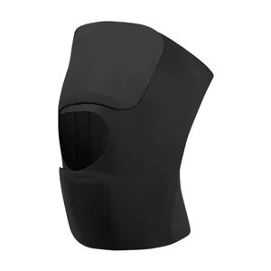 Ademende zwarte sport kniebrace met patella opening voor fitness en het hardlopen.