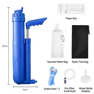 Draagbare handpomp waterfilterset met diverse accessoires voor kamperen en outdoor