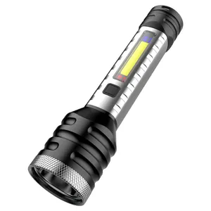 Wiederaufladbare LED-Taschenlampe mit zwei Lichtquellen und wasserdichtem Gehäuse