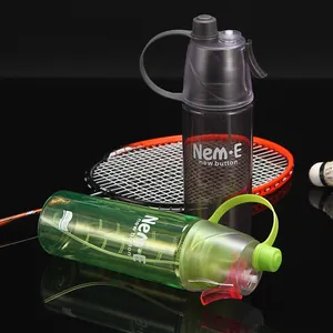 Outdoor sports spray water bottles in green and grey with cooling mist function