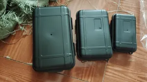 Ensemble de trois boîtes de rangement de survie en plastique noir antichoc et étanche