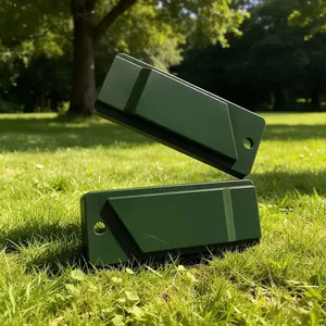 Buiten Overlevingsfluit Hoog Decibel Noodgeval Veiligheidsfluit Kunststof Draagbare Fluit Met Clip En Metalen Ketting Voor Kamperen Wandelen Kinderen